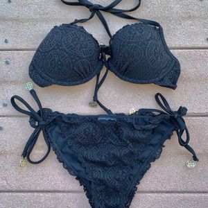 Black Bikini